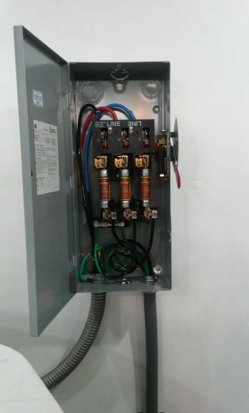 Three-phase disconnect switch installed for Smoke Detector Installation in Belfair